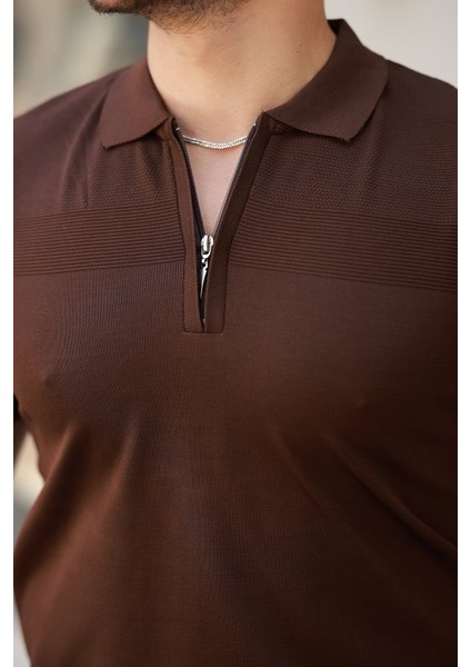 Erkek Göğüs Pirinç Desenli Fermuar Yakalı Kısa Kollu Tişört modelleri