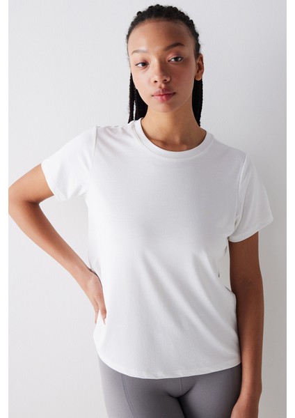 Kırık Beyaz Bisiklet Yaka Loose Modal Tişört