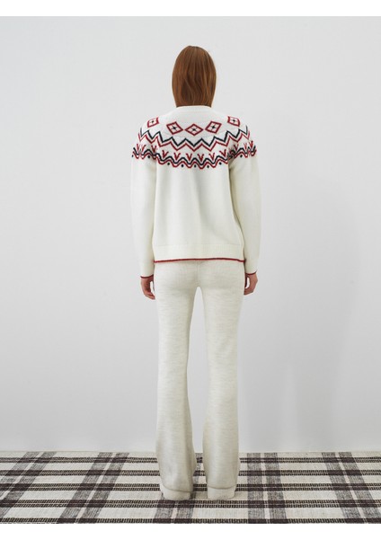 Kadın Ekru Doğal Yün Dokulu Regular Fit Pantolon indirimleri