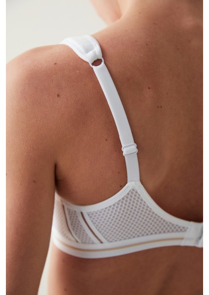 Beyaz Airy Form Balenli Toparlayıcı Etkili Balenli Sütyen