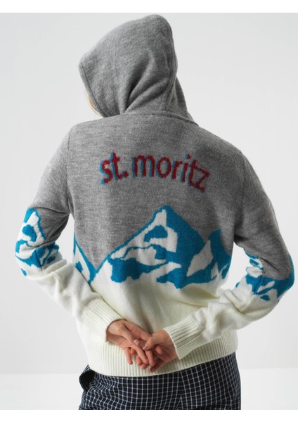 Kadın Gri Yumuşak Dokulu Oversize Hırka fırsatları