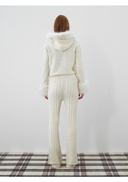 Kadın Ekru Doğal Yün Dokulu Oversize Pantolon indirimleri