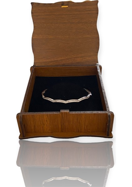 Su Yolu Altın Kelepçe