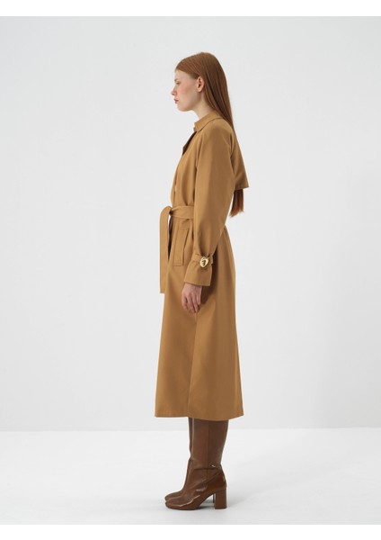 Kadın Camel Formunu Koruyan Regular Fit Trençkot modelleri