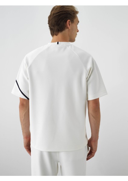Erkek Ekru Esnek Dokulu Oversize Tişört fırsatları