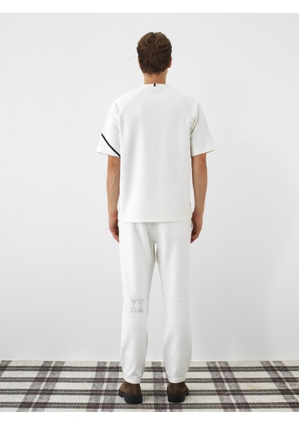 Erkek Ekru Esnek Dokulu Oversize Tişört indirimleri