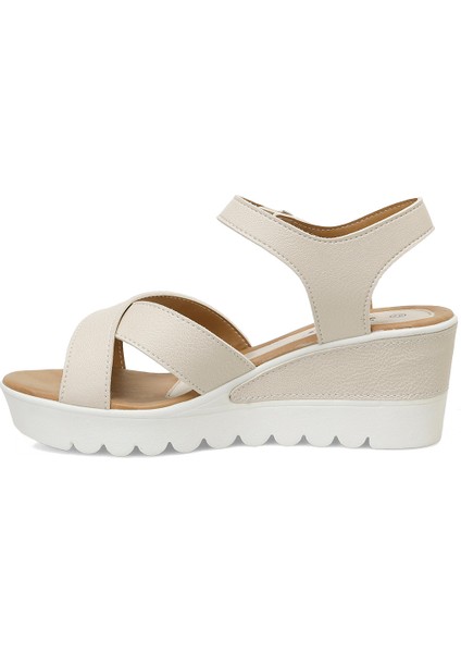 308569.Z 5fx Bej Kadın Dolgu Topuk Sandalet