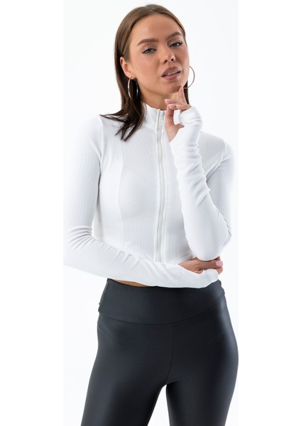 Kadın Dik Yaka Parmak Geçirmeli Fermuarlı Crop Sweatshirt Beyaz - 26K 1776