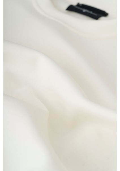 ERKEK KISA KOLLU BİSİKLET YAKA EKRU T-SHİRT