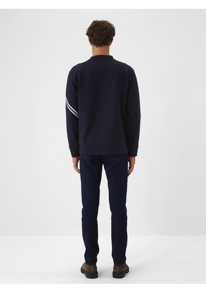 Erkek Lacivert Esnek Dokulu Regular Fit Sweatshirt indirimleri