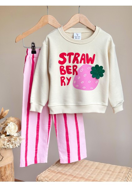 Kız Çocuk Pamuklu Ekru Strawberry Baskılı Sweatshirt ve Pembe Çizgili Pantolon Takım fiyatları