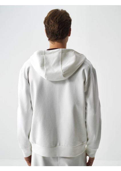 Erkek Ekru Pamuk Dokulu Regular Fit Sweatmont fırsatları