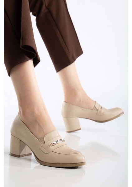 Kadın Hakiki Deri Tokalı Şık Topuklu Ayakkabı - Bej