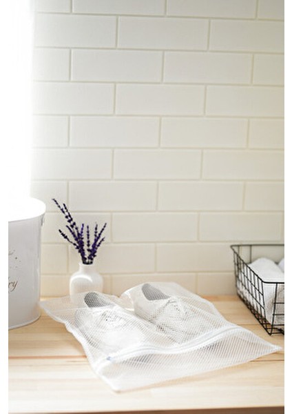 Fermuarlı Beyaz Ayakkabı Yıkama Filesi Torbası Kaliteli File ile 38x37 cm Boyutunda fırsatları