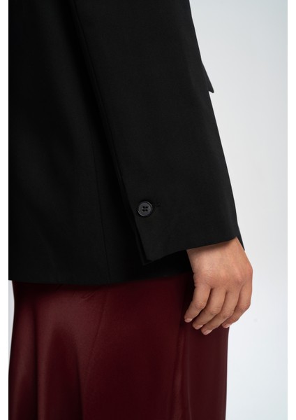 Volda Yaka Detay Siyah Blazer