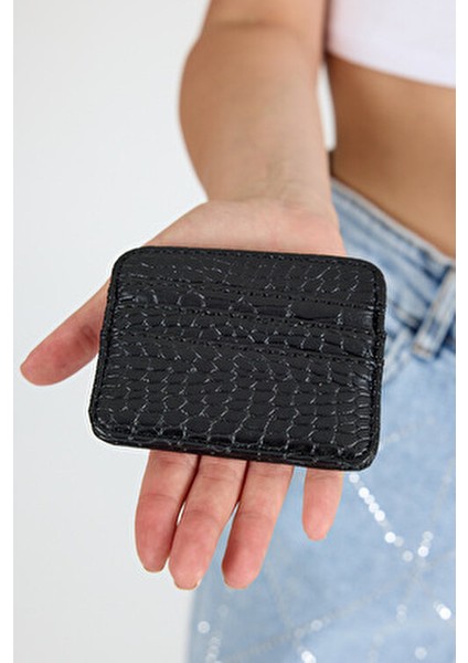 Siyah Kartlık Cüzdan Kadınlar İçin Şık Tasarım ve Fermuarlı Model