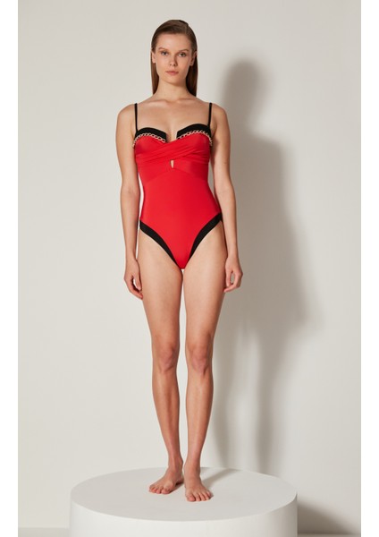 Kırmızı Siyah Metal Aksesuar Detaylı Kuvars Mayo