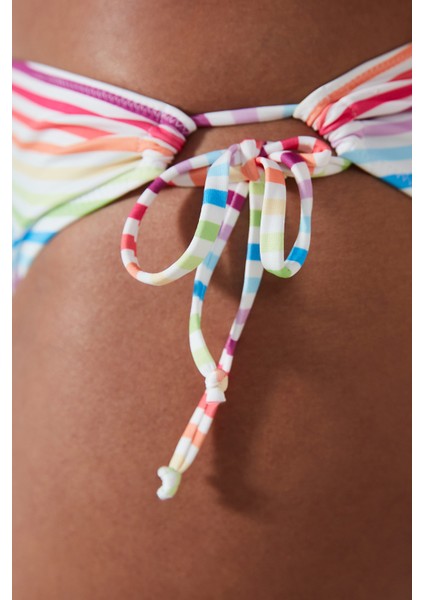 Nia Çizgili Bikini Altı