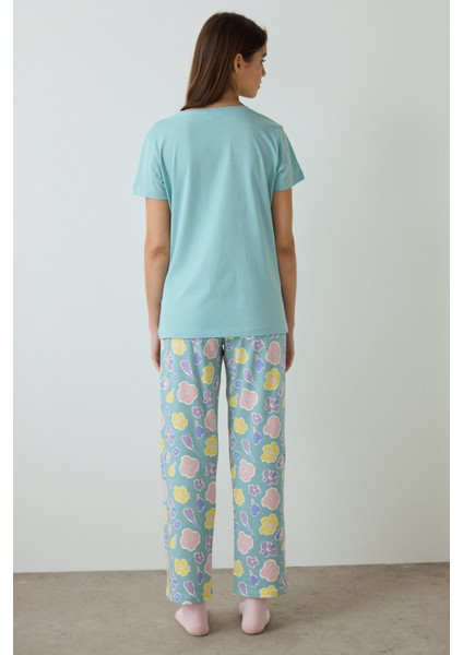 Mint Yeşili With Love Çiçek Desenli Pamuklu V Yaka Kısa Kollu Pijama Takımı