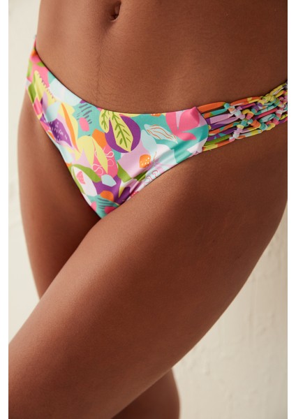 Çok Renkli Laguna Yanları Makrome Detaylı Bikini Altı