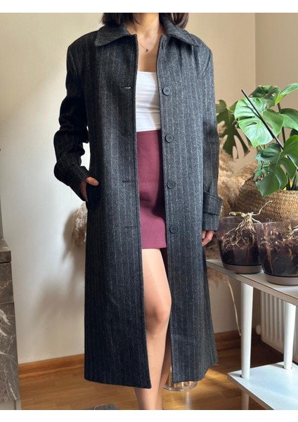 Kadın Gri Yırtmaçsız Dikey Çizgili Uzun Kaban