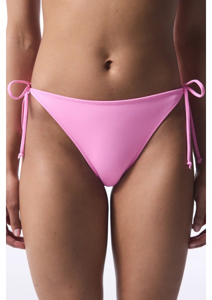 Açık Pembe Bağlamalı Düşük Bel Bikini Altı