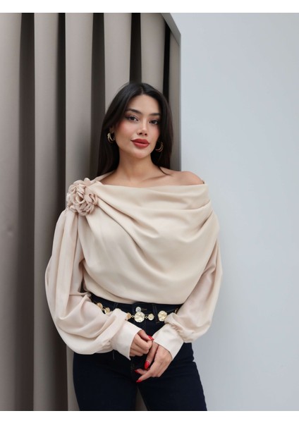 Tek Omuz Gül Detaylı Şifon Bluz fiyatları
