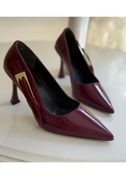 Bordo Yanı Şık Toka Detaylı Sivri Burun Yumuşak Deri Yapısı Stiletto fiyatları