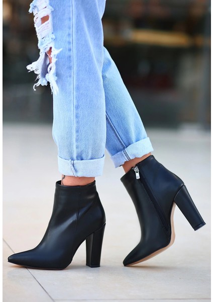 Loora Siyah Cilt Topuklu Bot fiyatları