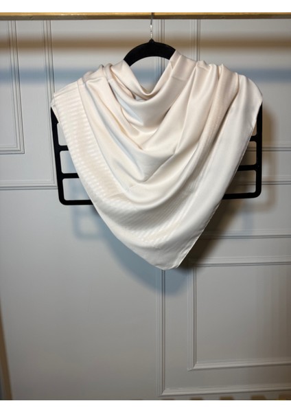 Eşarp, Bej Rengi Eşarp, Kare Eşarp