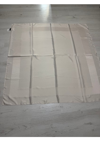 Eşarp, Bej Rengi Eşarp, Kare Eşarp modelleri