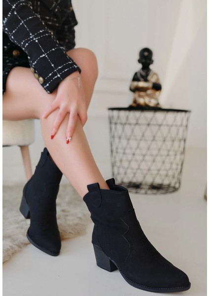 Akver Siyah Nubuk Topuklu Bot fiyatları