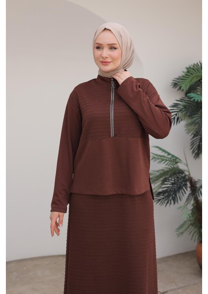 Yarım Fermuarlı Etekli Ikili Takım Kahverengi 24KT642