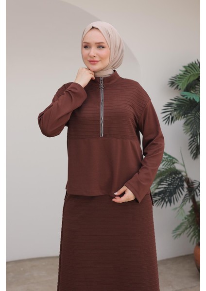 Yarım Fermuarlı Etekli Ikili Takım Kahverengi 24KT642