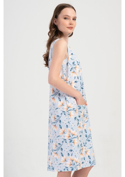 Kadın Mavi Renk Sıfır Kollu Fermuarlı V Yaka Cepli Çiçek Desenli Ev Elbisesi C4T9N1904 fiyatları