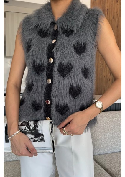 Sakallı Kalpli Kadın Triko Yelek (S-M-L Uyumludur) P-00018369