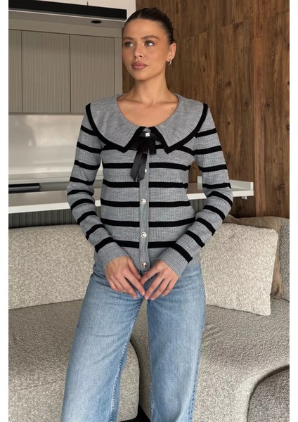 Fiyonklu Sahte Düğmeli Triko Bluz (S,m,l Uyumludur) P-00018216