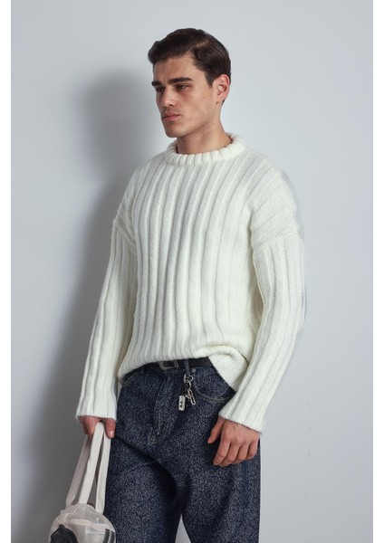 Erkek Oversize Kalın Fitilli Triko Kazak Ekru fiyatları