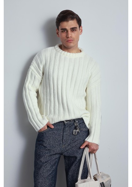 Erkek Oversize Kalın Fitilli Triko Kazak Ekru modelleri