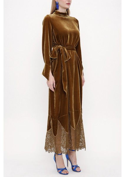 Zeytin Yeşili Dantel Detaylı Ipek Kadife Elbise 93819 fiyatları