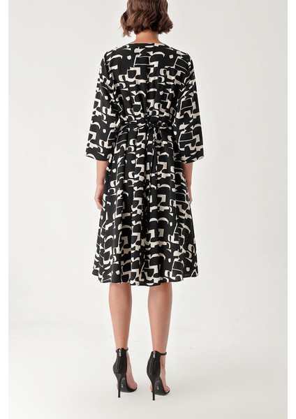 Siyah Ekru Loose Fit Dress With Tassel Belt Detail 94366 fırsatları