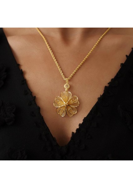 Tül Çiçek Altın Kolye fiyatları