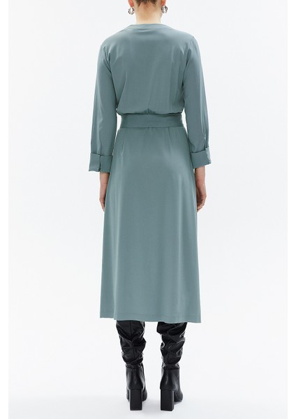 Petrol Anvelop Kapama Kemerli Midi Elbise 93322 fırsatları