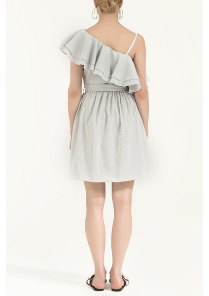 Siyah Beyaz Tek Omuz Volanlı Mini Elbise 92345 fırsatları