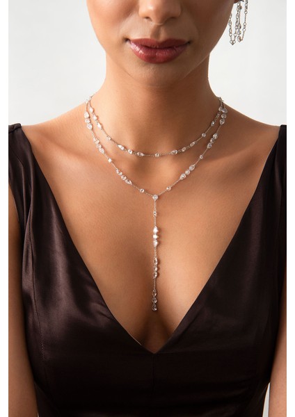 Gümüş Uzun Kristal ve Işıltılı Taş Detaylı 925 Ayar Gümüş Kolye 57 fiyatları