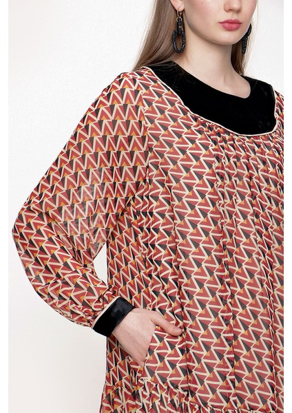 Desenli Büzgülü Bol Kesim Elbise 93701 modelleri