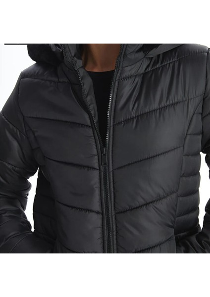 Kadın Klasik Kapüşonlu Rahat Kalıp Şişme Mont indirimleri