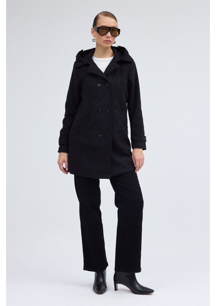 Yaka Detaylı Büyük Düğmeli Kaşe Kaban fırsatları