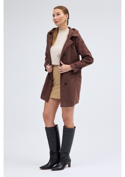 Yaka Detaylı Büyük Düğmeli Kaşe Kaban indirimleri