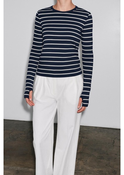 Parmak Geçmeli Çizgili Ribana Bluz fiyatları